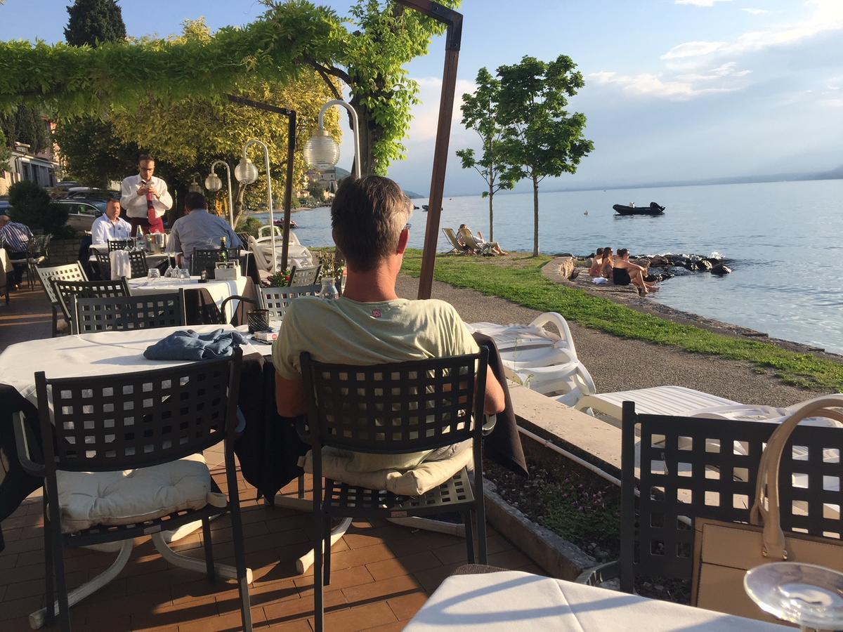 Piccolo Hotel Direkt Am See Бренцоне-суль-Гарда Екстер'єр фото